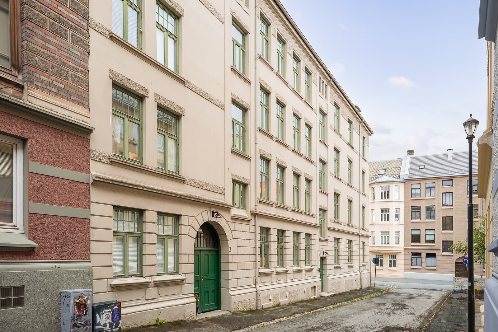 Leiligheten har svært sentral beliggenhet på Lademoen nært Trondheim sentrum. Galleribilde