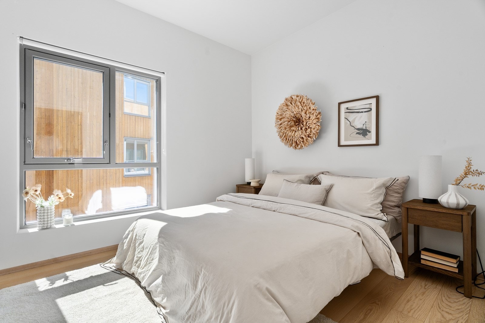 Romslig soverom på 10m². Galleribilde