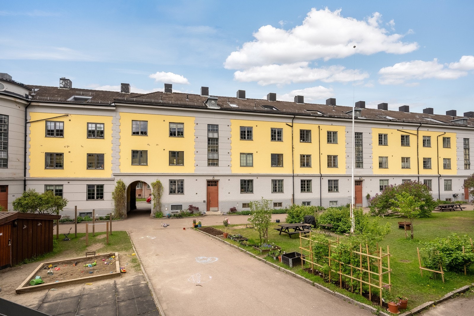 Søylegården Vest Borettslag er et veletablert borettslag som feirer 100-årsjubileum i 2026. Galleribilde