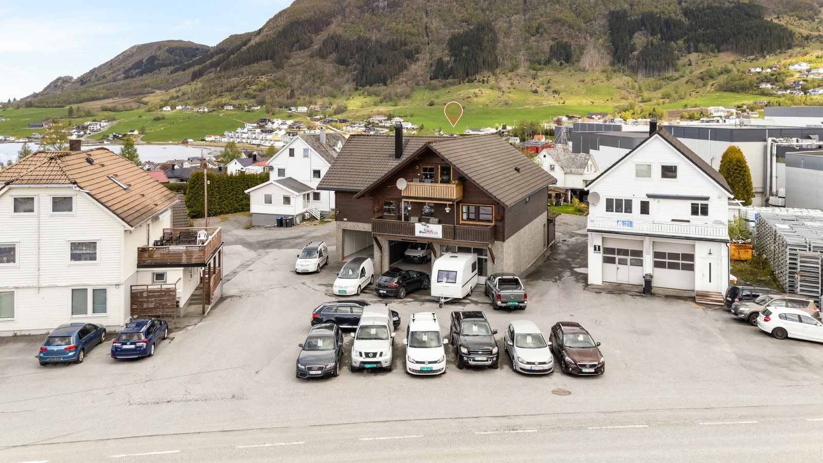 Velkommen til Haukelivegen 784 - presentert av eiendomsmegler Jan Erik Østbø v/PrivatMegleren - Foto: Panomax Studio Galleribilde