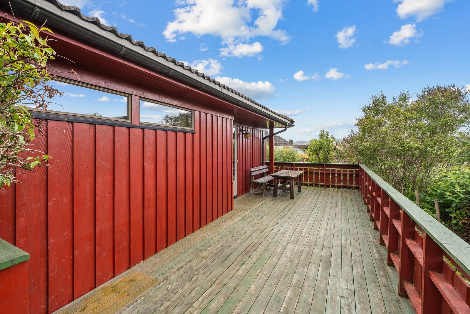 Boligen har et stort og solrikt terrasseareal på hele 36 kvm. Galleribilde