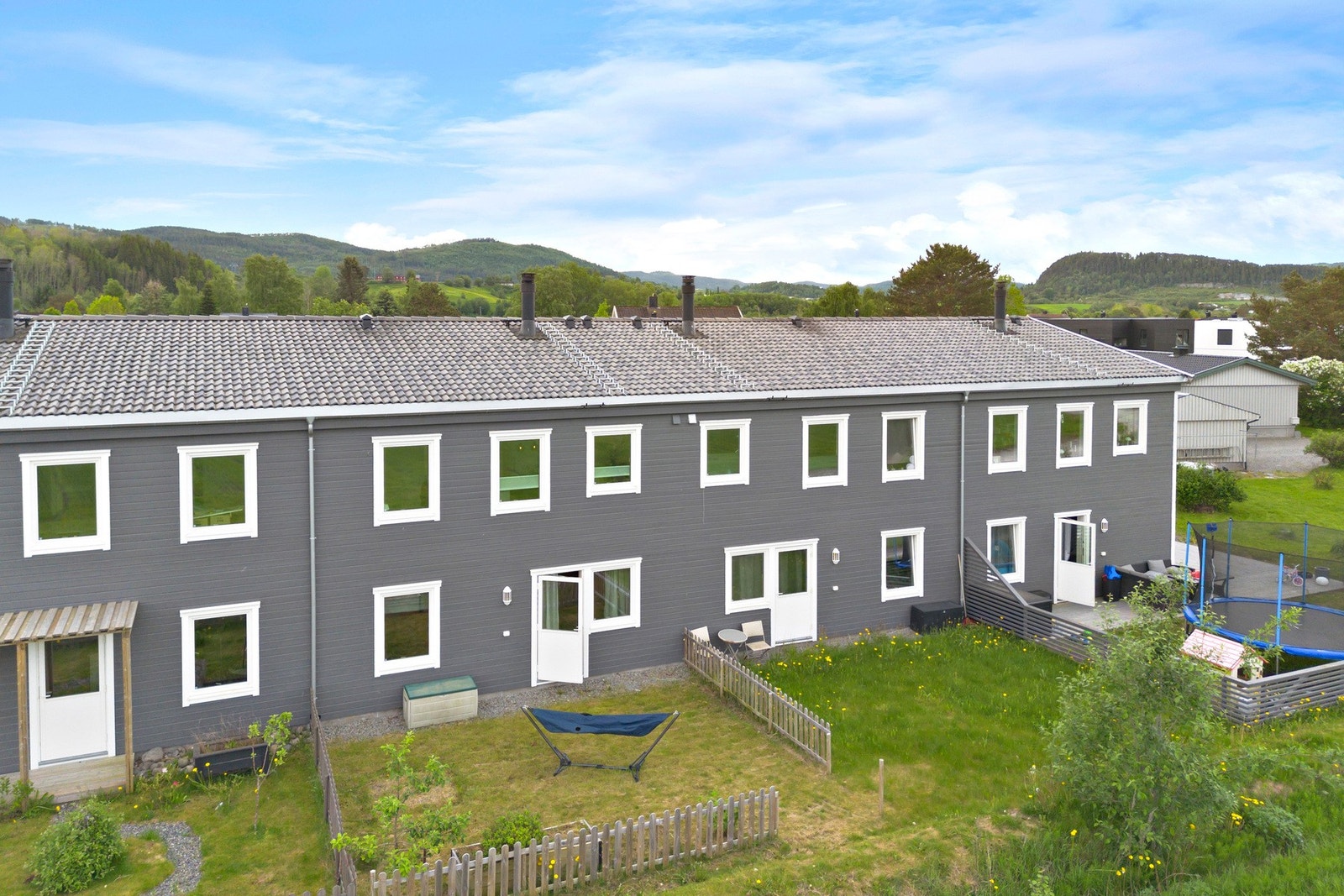 På Prestmoen bor du landlig og sentrumsnært, kun 5 minutter kjøring fra Stjørdal sentrum. Galleribilde