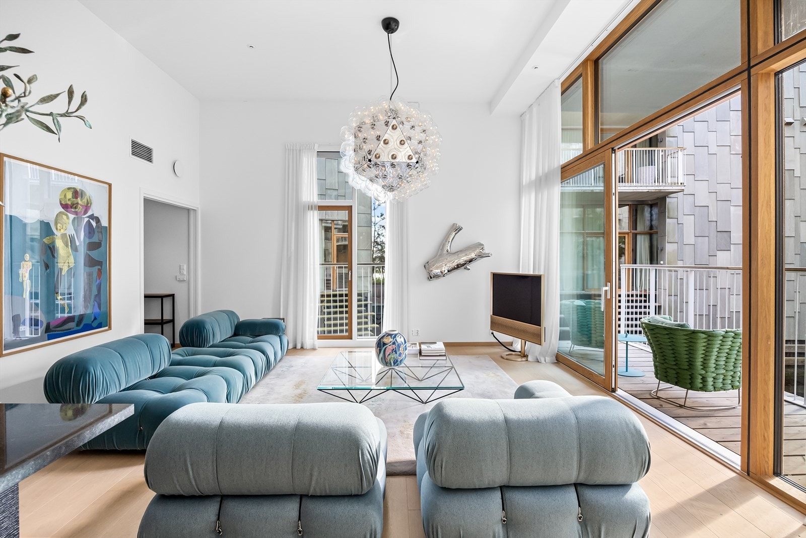 Velkommen til Operagata 65 A! Boligen er presentert av Nordvik avd. Frogner ved Kristian Karlsrud. Galleribilde