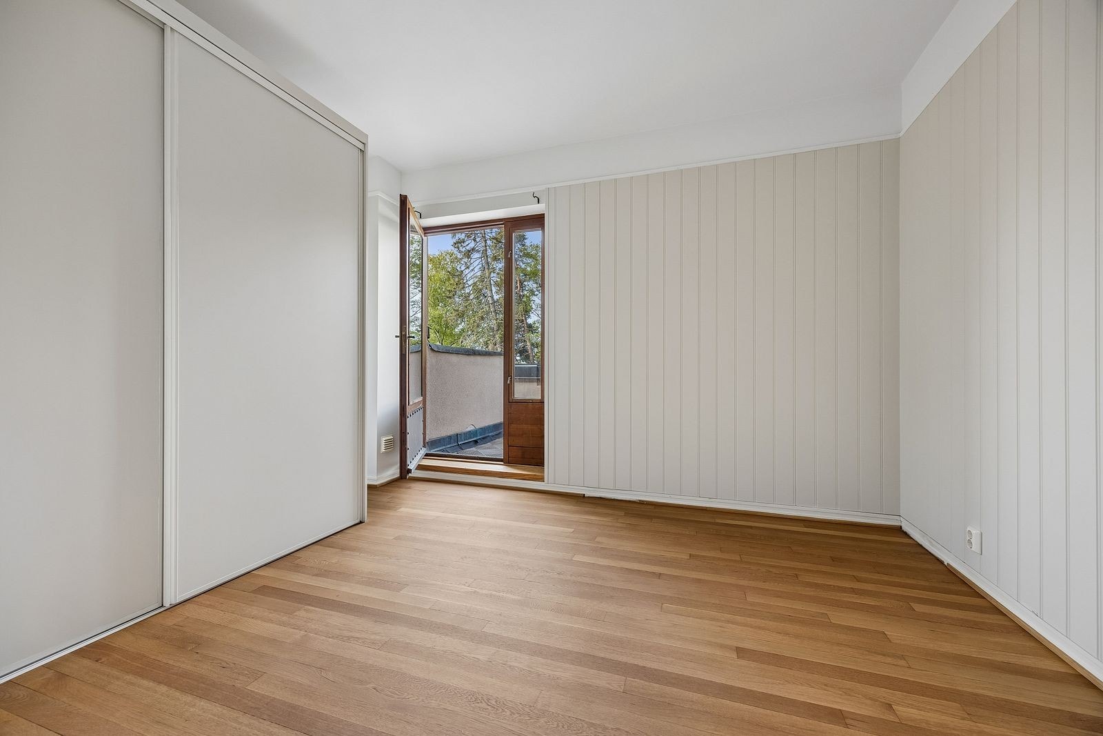 Soverom 1 med utg. veranda Galleribilde