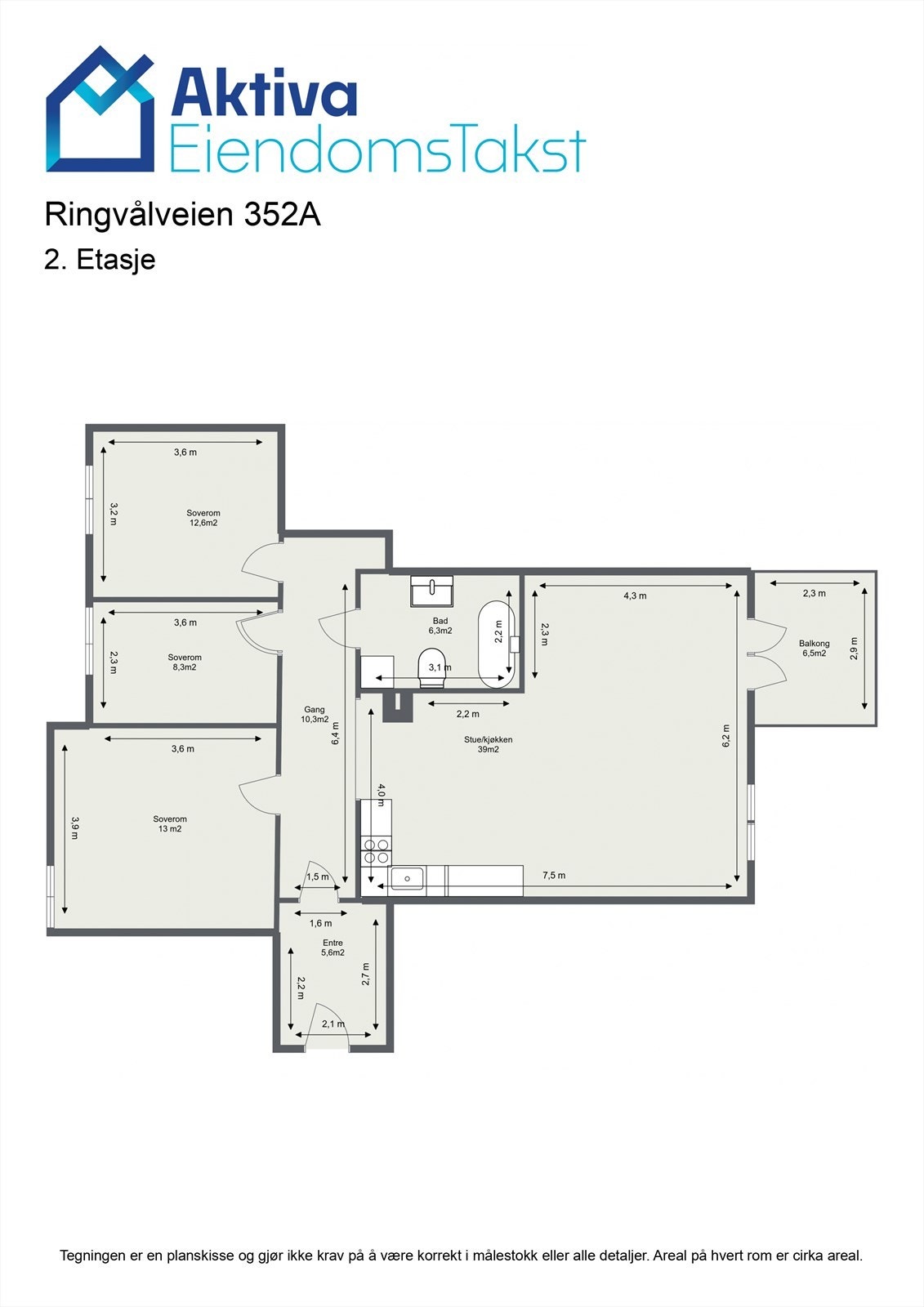 Leiligheten har en arealeffektiv planløsning med tre soverom, et romslig bad og en åpen stue- og kjøkkenløsning. Galleribilde