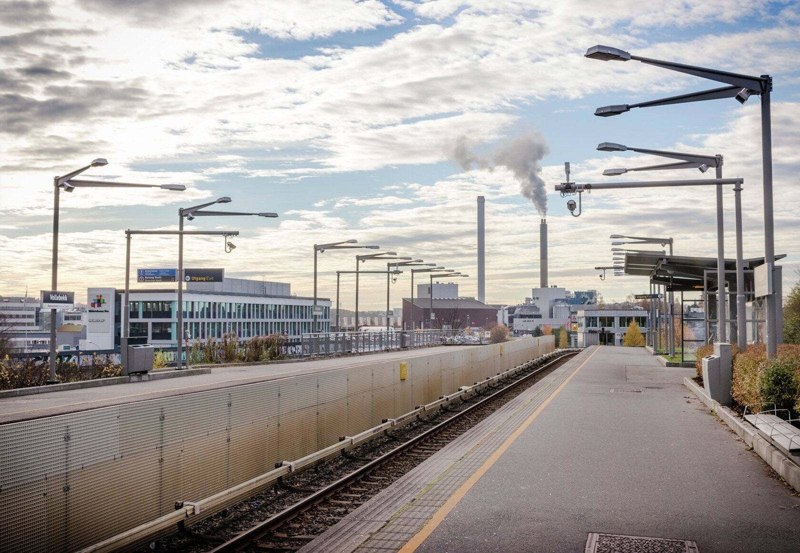 Bare ca 200 meters gange til Vollebekk T-banestasjon. Galleribilde