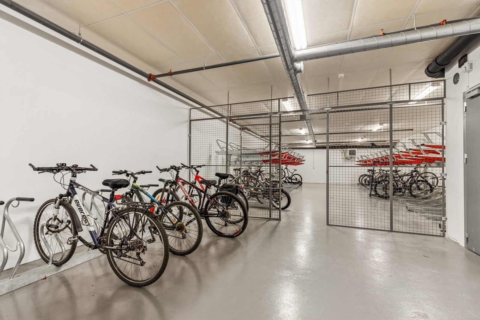 Sameiet har felles, låsbart sykkelrom for beboerne. Galleribilde