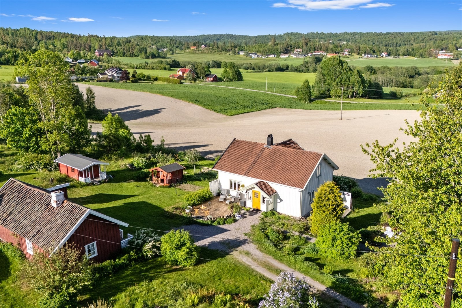 En landlig beliggenhet, men likevel sentralt med Tønsberg kun et kvarter unna. Galleribilde
