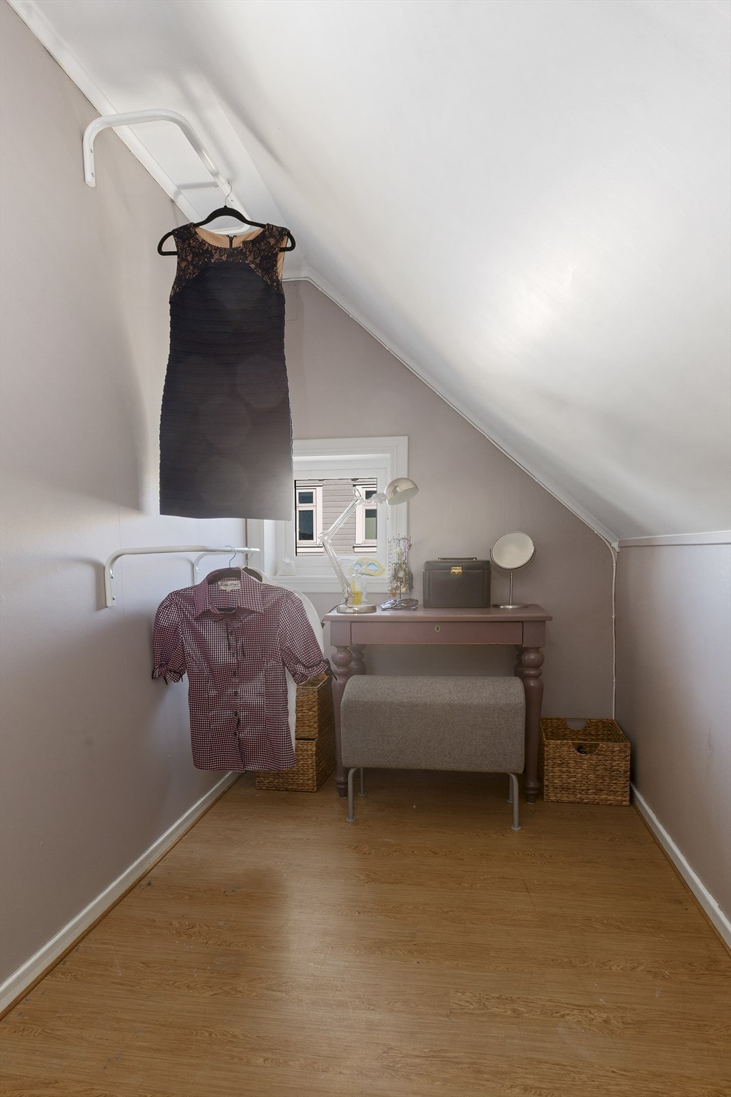 Alkove 2 benyttes til walk- in- closet Galleribilde