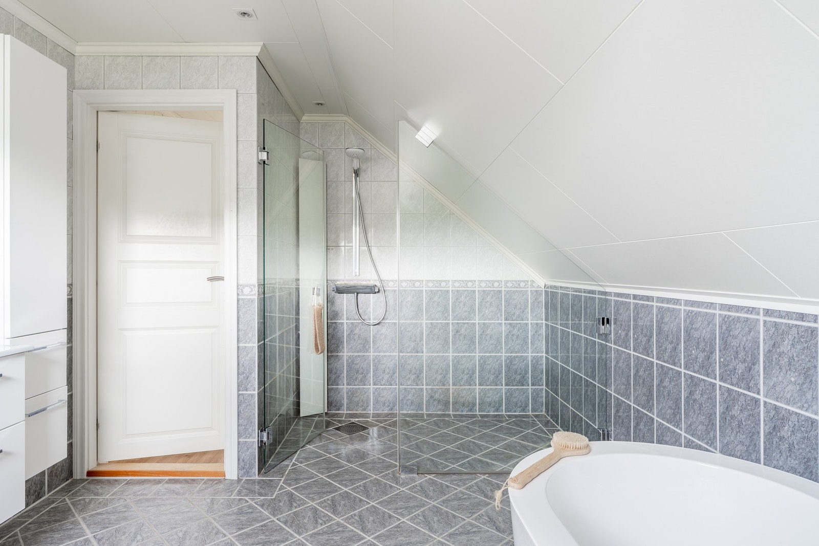 Badet er romslig om måler 11 kvm. Galleribilde