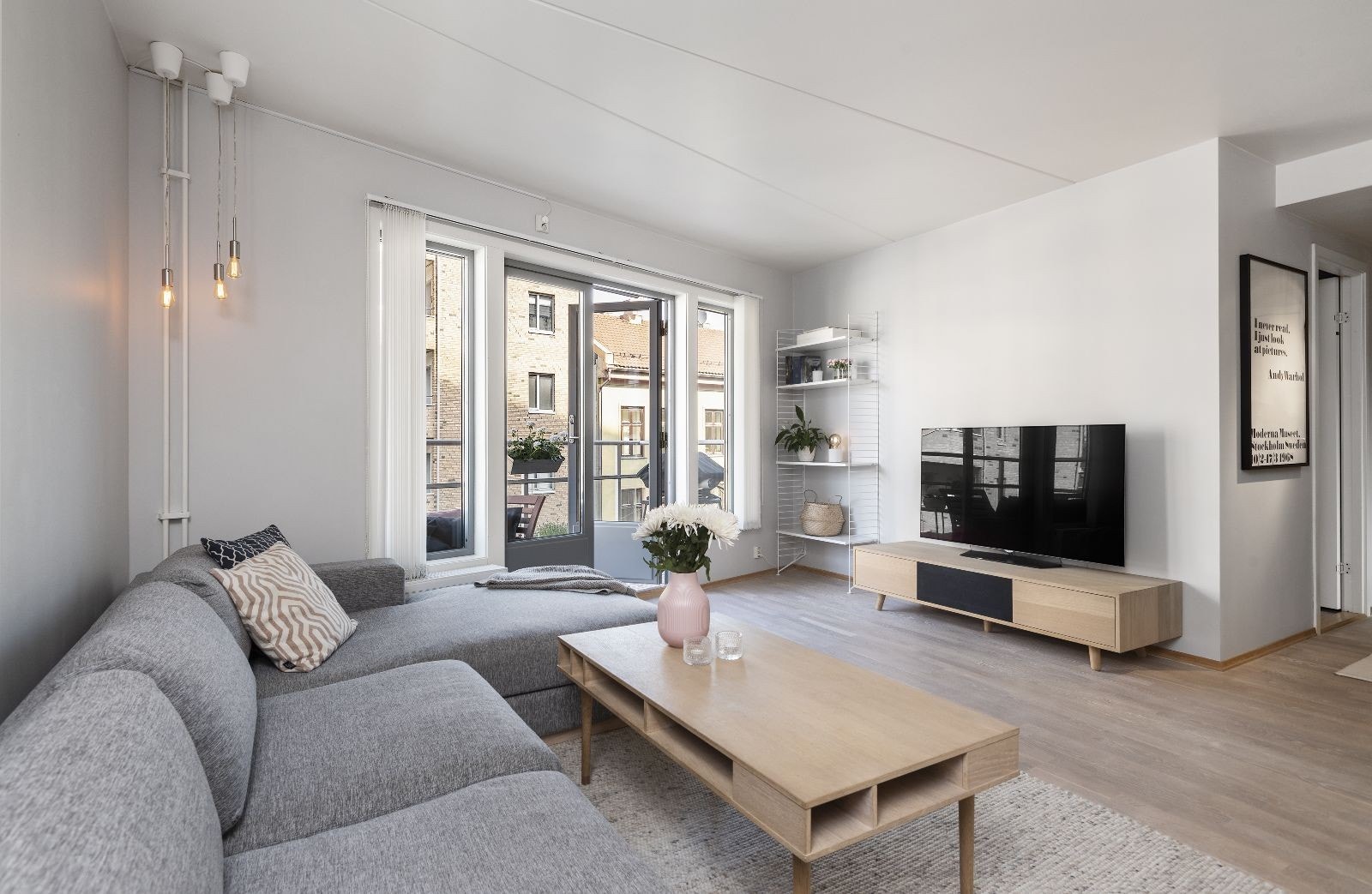 Stue med utgang til balkong Galleribilde