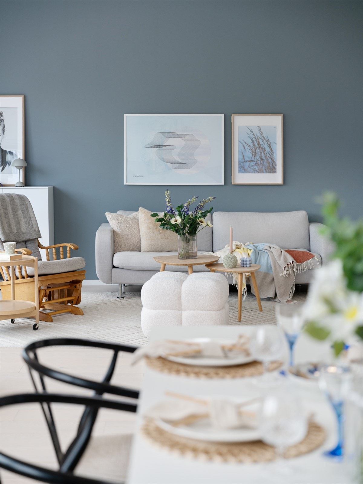 Detaljer som skaper en lun og personlig stil i stuen. Galleribilde