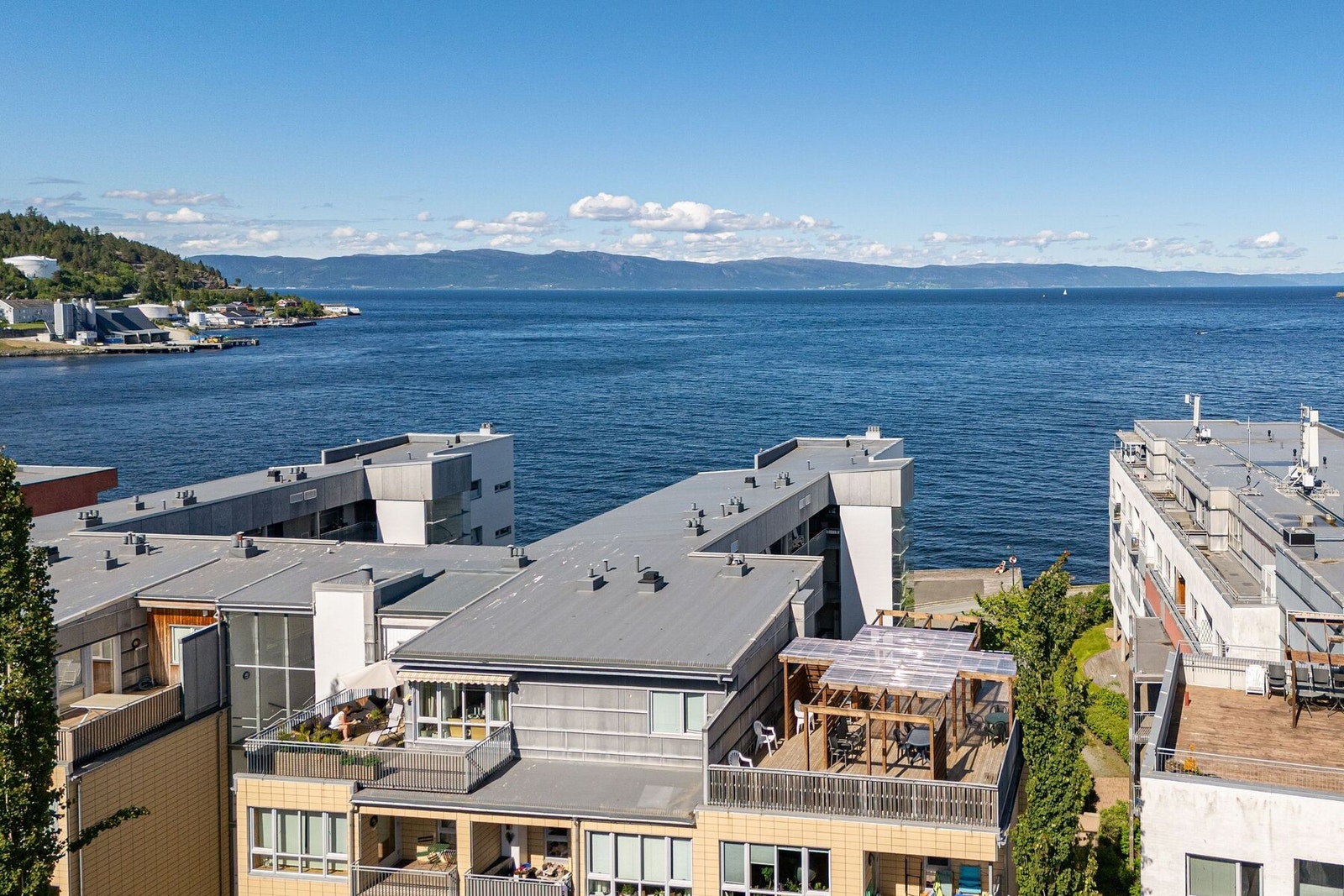 Sameiet har felles takterrasse som kan benyttes av beboerne. Galleribilde
