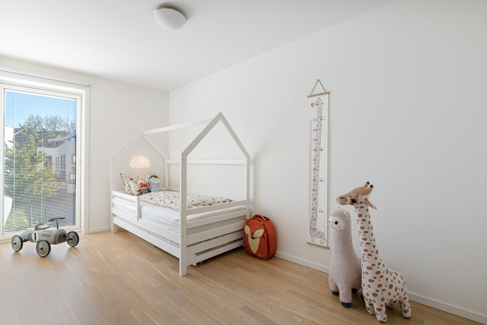 De to øvrige rommene egner seg godt som barnerom, gjesterom eller kontor, etter behov. Galleribilde