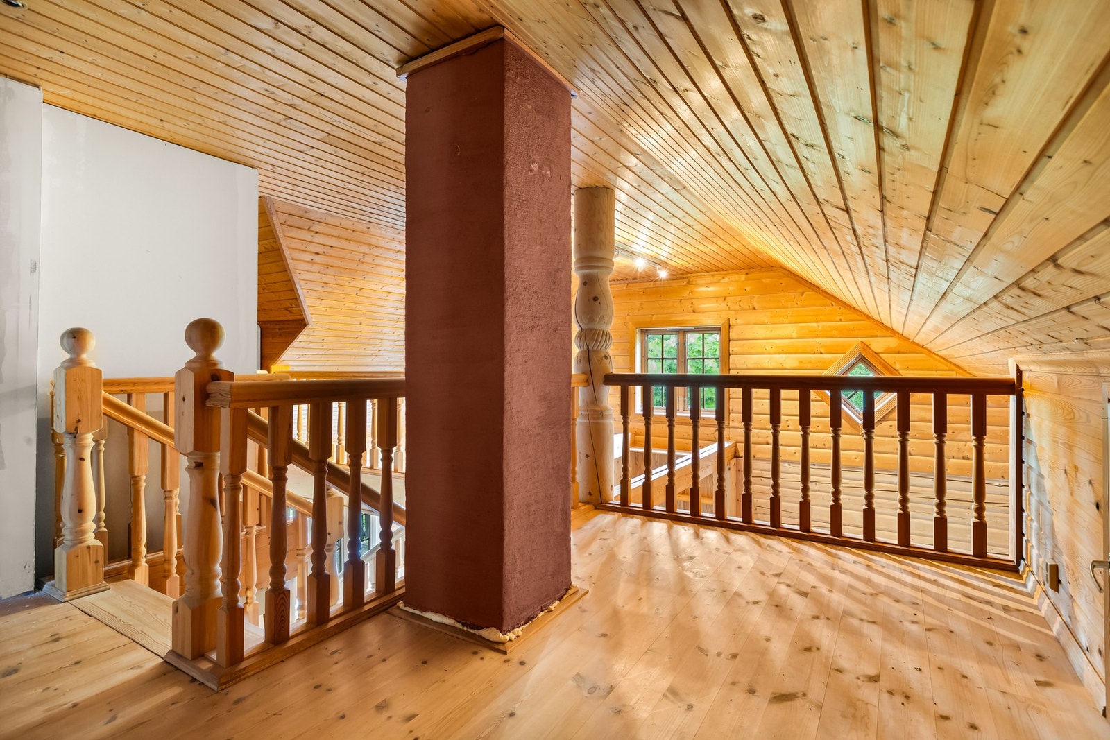 Mulig loftsstue i 2.etg. ( Galleribilde