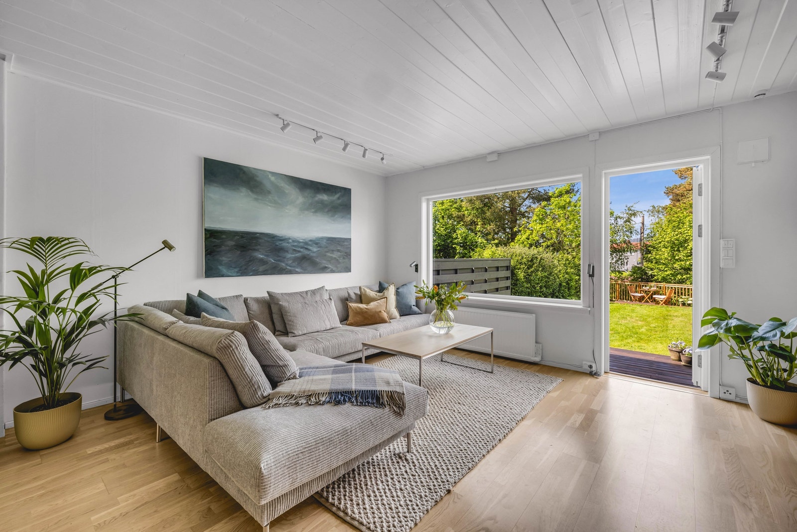 Dette er et rom du virkelig kan sette ditt eget preg på og invitere venner og familie til hyggelige sammenkomster og hverdagskos. Galleribilde