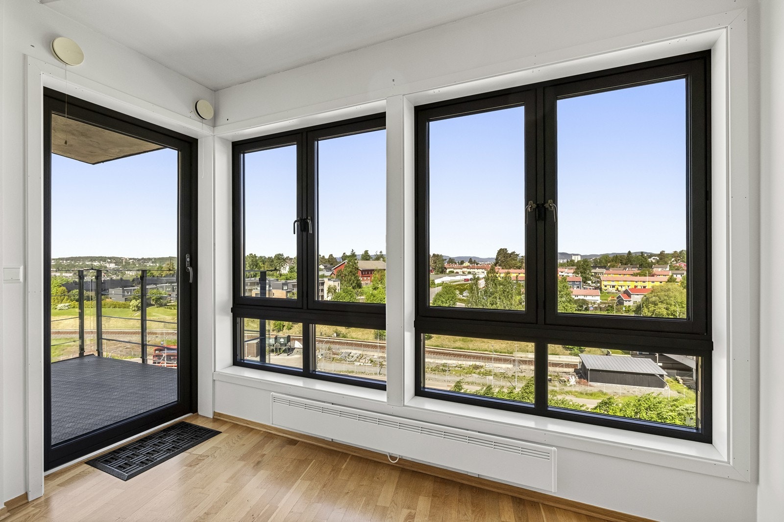Fra leiligheten er det flott utsikt over byen. Galleribilde