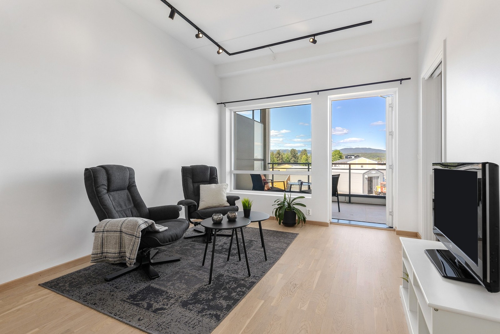 Leiligheten er utstyrt med både vannbåren varme og balansert ventilasjon som sikrer et sunt og friskt inneklima året rundt Galleribilde
