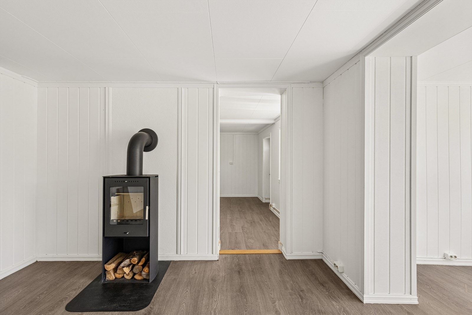 Fra stuen er det enkel tilgang til boligens øvrige rom. Galleribilde