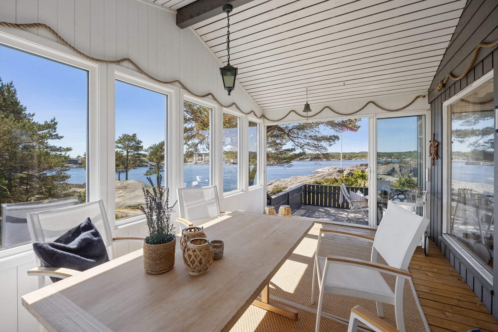 Utsikt mot vest med Ågerøya i bakgrunnen. Galleribilde