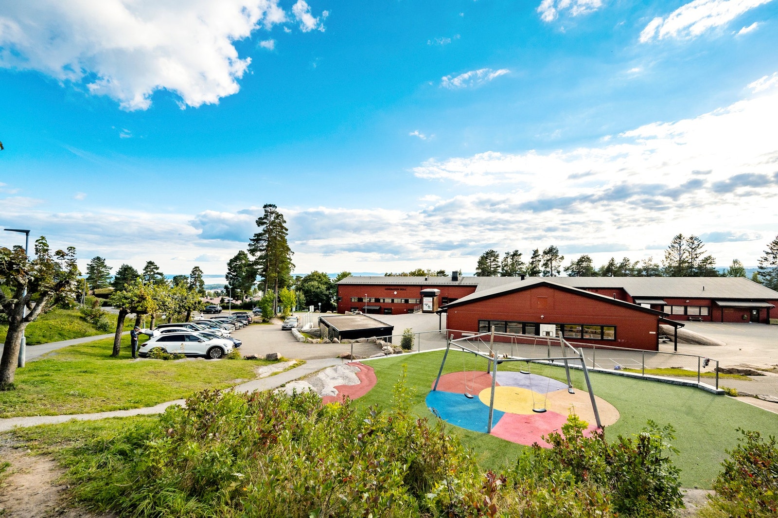 Grindbakken skole. Galleribilde