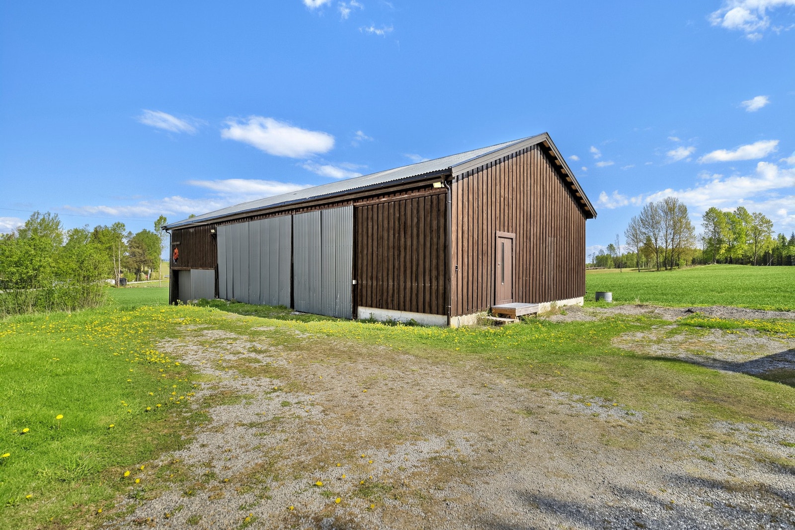 Vognskjul med mange bruksmuligheter Galleribilde