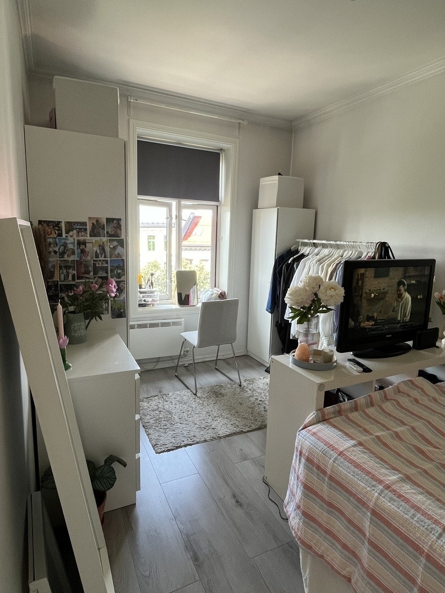Ledig rom (nr 4) Galleribilde