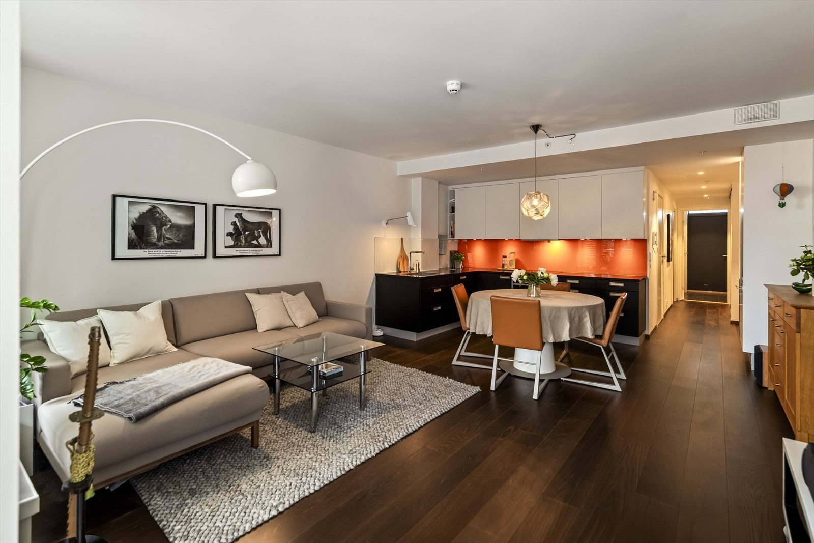 Nordvik Tønsberg v/Jørgen Nyhus har gleden av å ønske deg velkommen til Storgaten 51B! Foto: Fotograf Magic Galleribilde