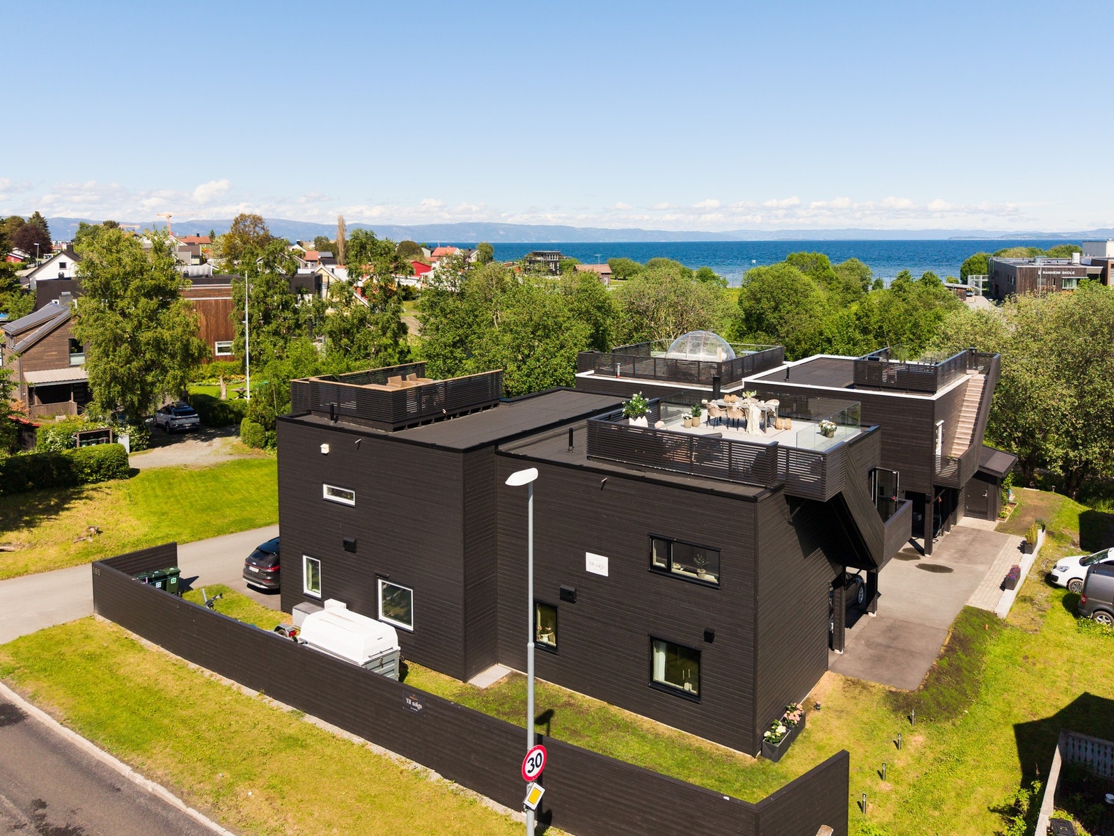 Ranheim Skole og Sjøbekken barnehage i umiddelbar nærhet. Galleribilde