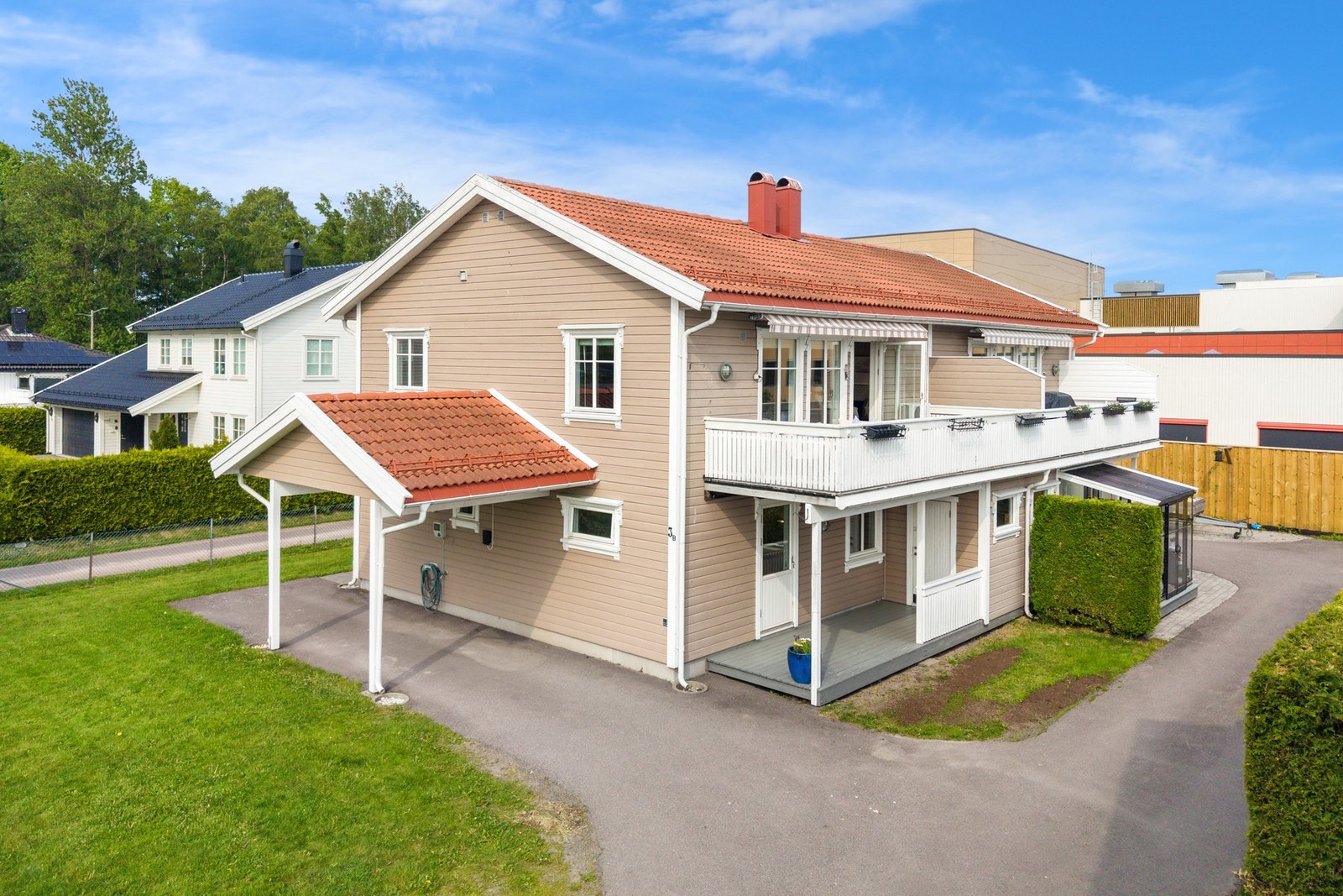 Velkommen til Viges vei 3B og dette fine rekkehuset på Tolvsrød Galleribilde