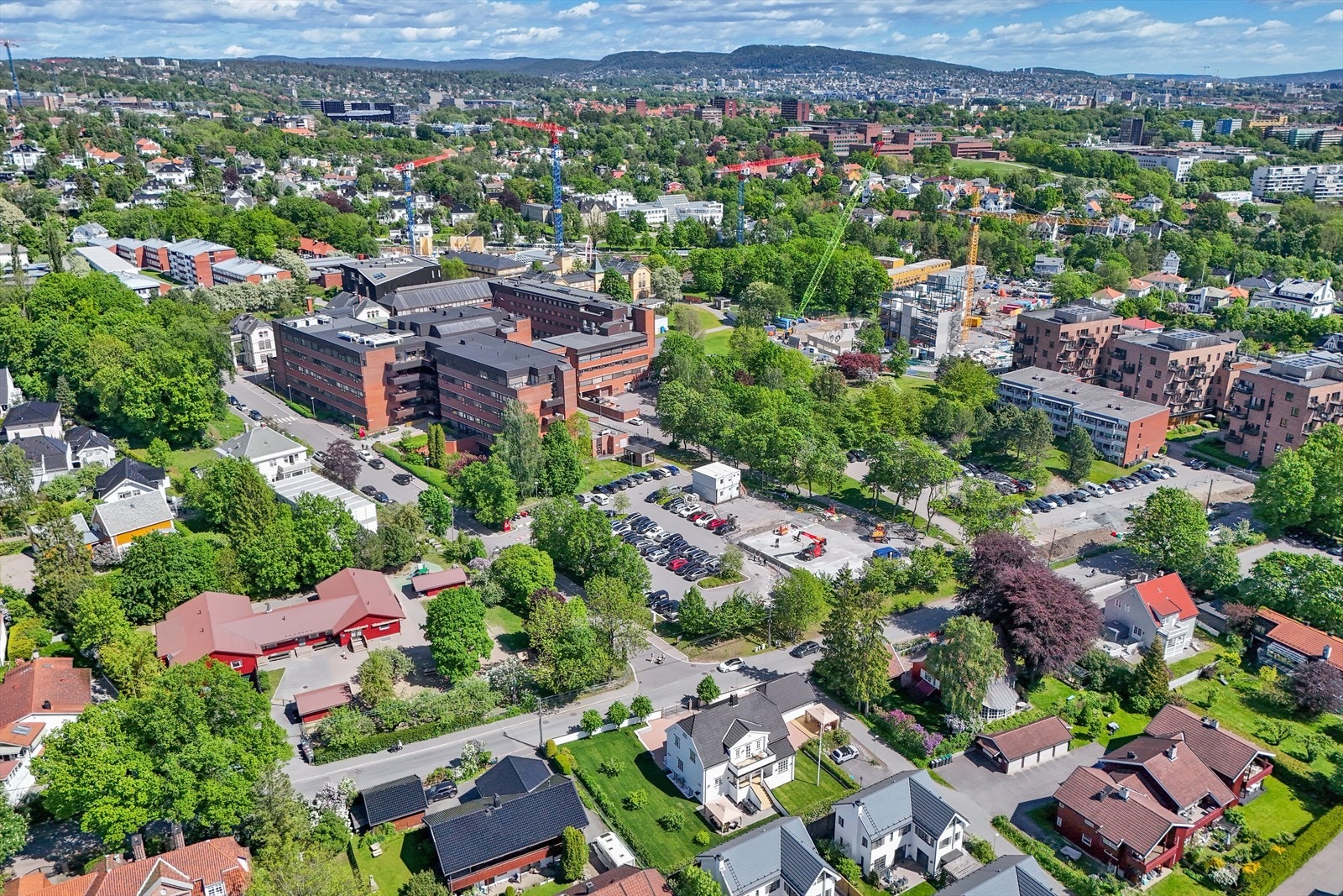 Stille og rolig villastrøk Galleribilde