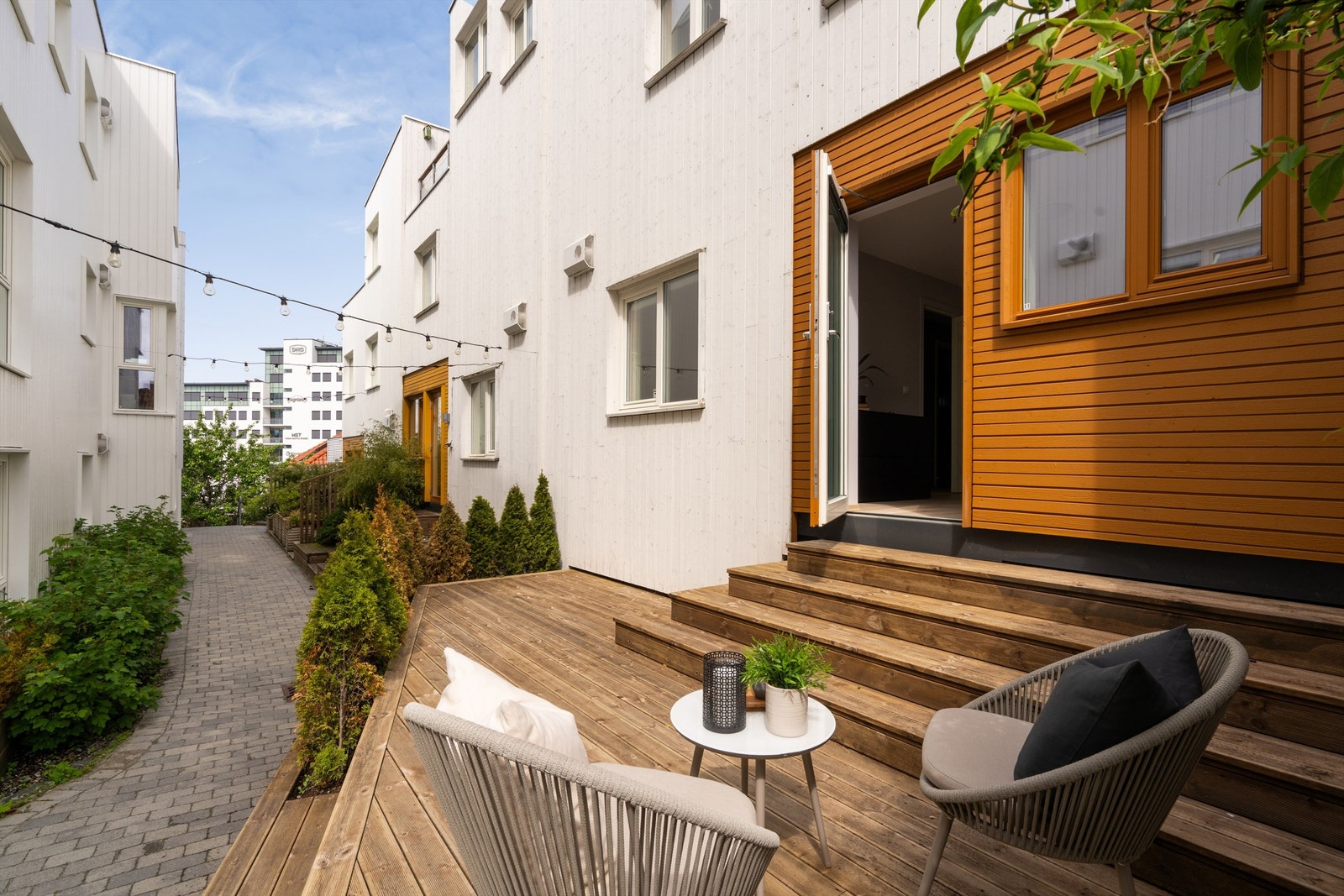 Velholdt og fint utenfor boligen. Galleribilde