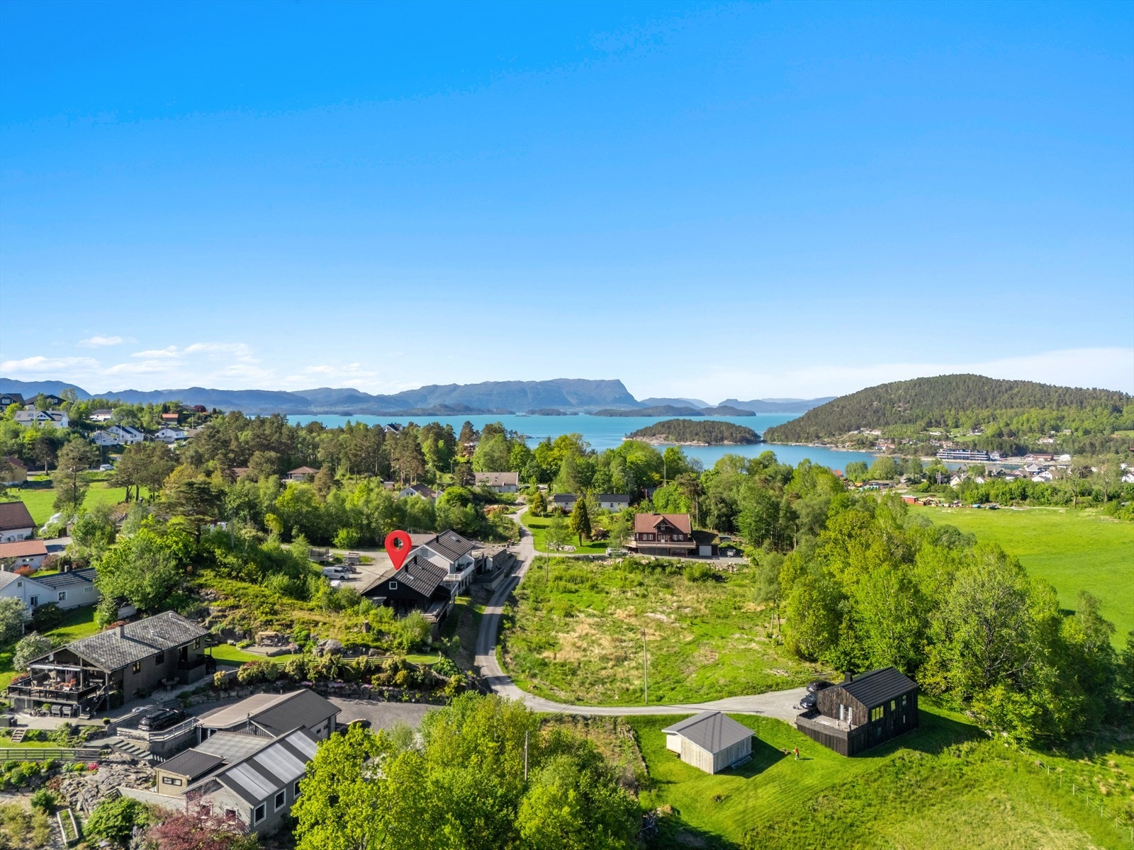 Eiendommen har en lun og sentral beliggenhet. Galleribilde
