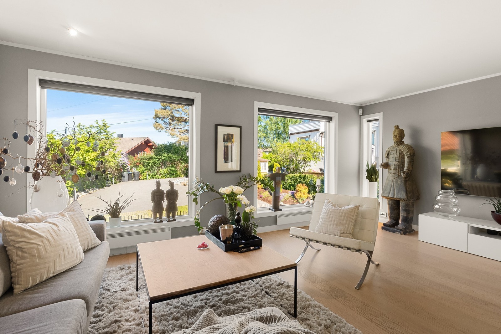 Stuen har gode møbleringsmuligheter. Galleribilde
