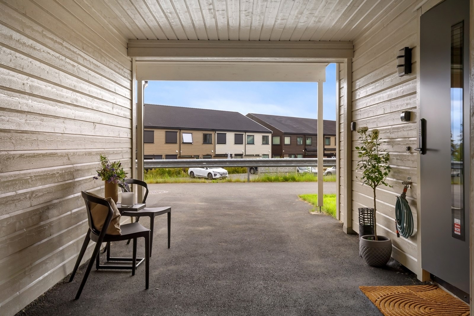 Overbygd inngangsparti. Galleribilde