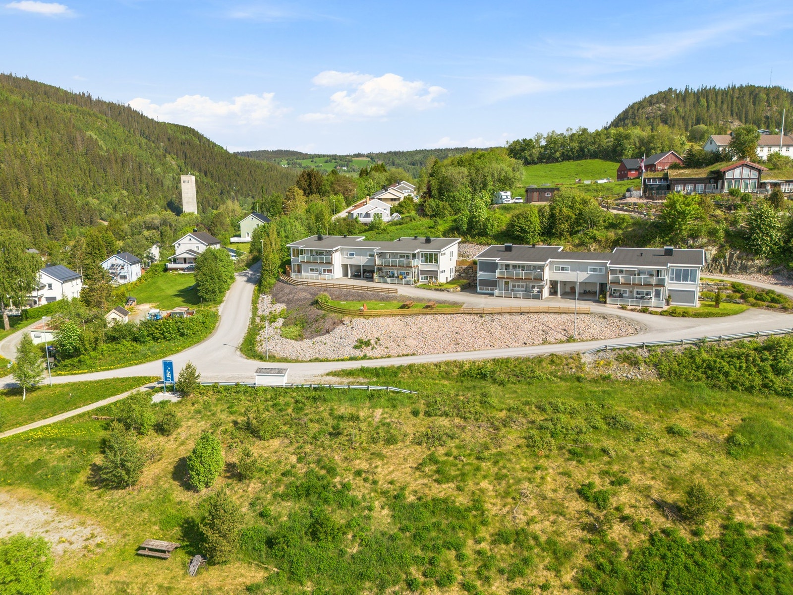 Leiligheten har gangavstand til dagligvarebutikk. Galleribilde