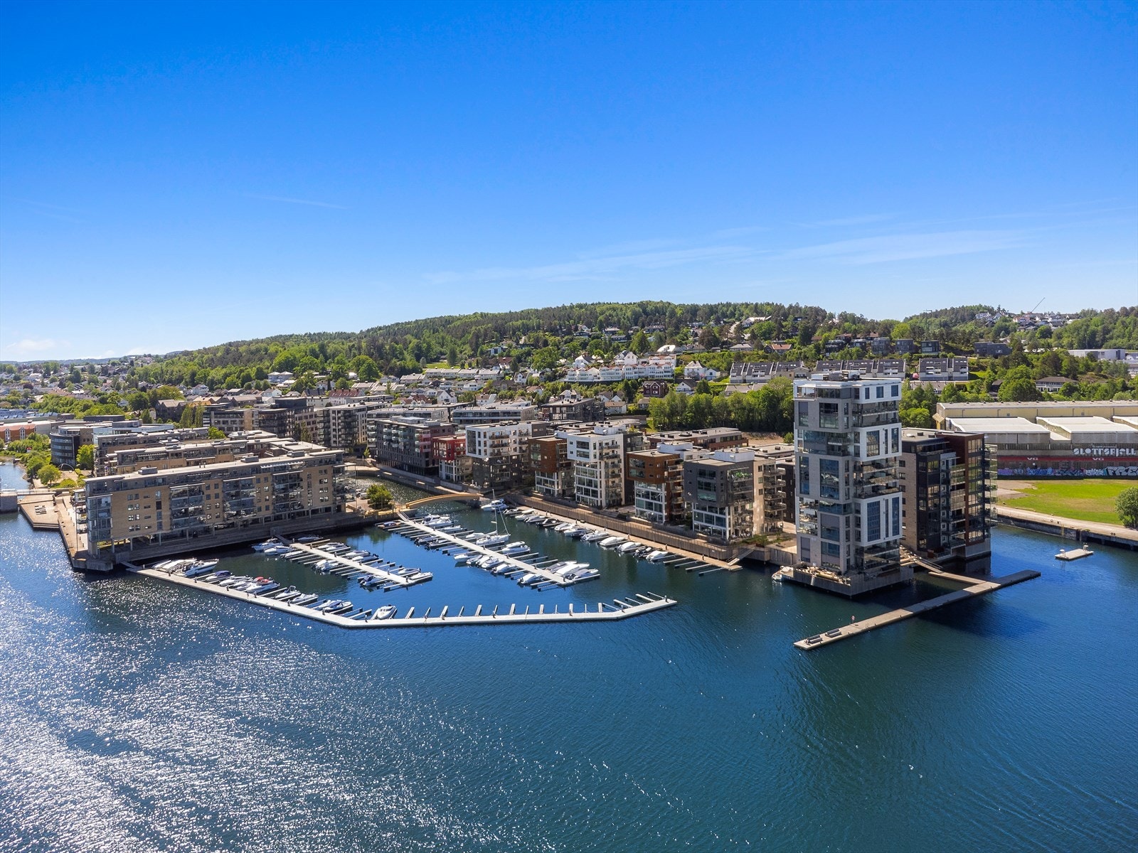 Kaldnes Brygge knytter Nøtterøy og Tønsberg sammen på en naturlig måte. Galleribilde