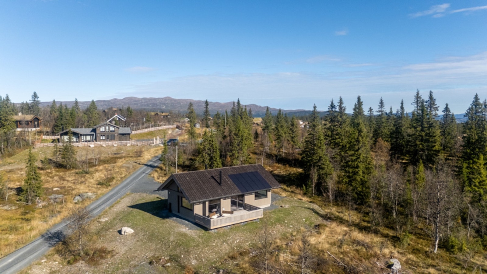 Skiløypene går kun ca. 100 meter fra hytta ifølge skisporet.no Galleribilde