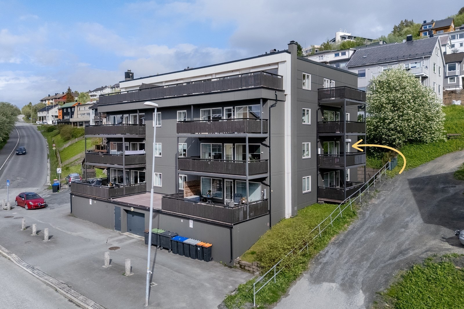 Leiligheten ligger i 2.etasje. Galleribilde