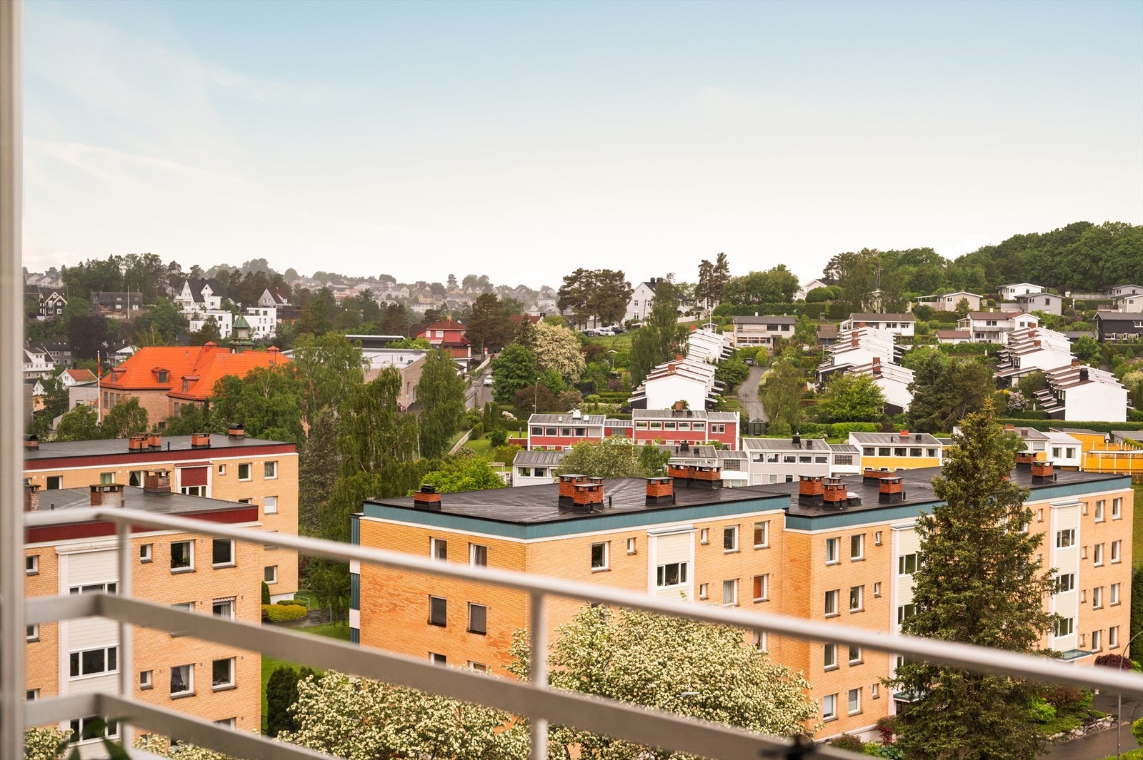Solen har man fra ca. klokken 17:00 og utover kvelden på sommertid. Galleribilde