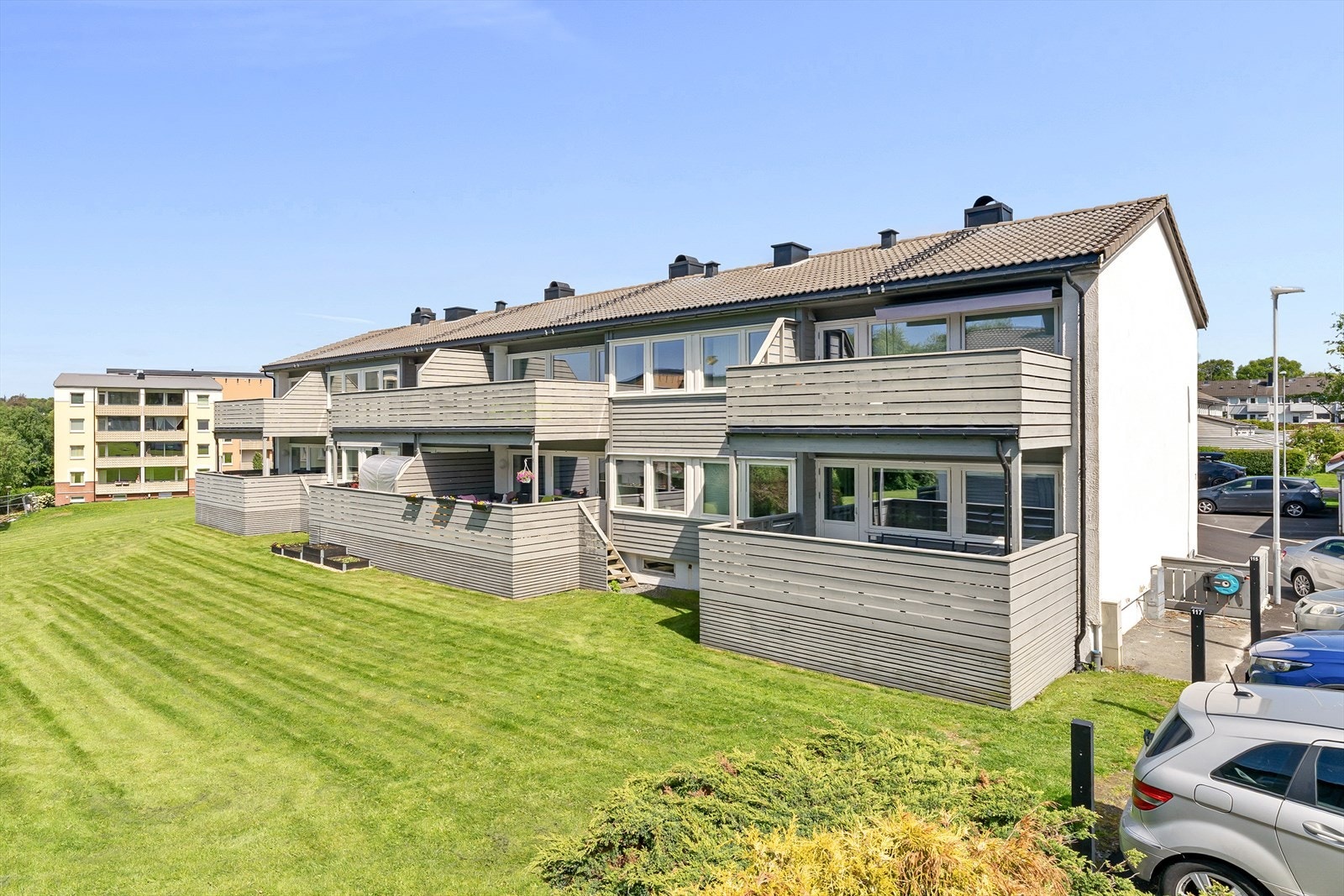 Under oppgraderingen i 2017/18 ble fasaden etterisolert og fikk ny bordkledning. Galleribilde