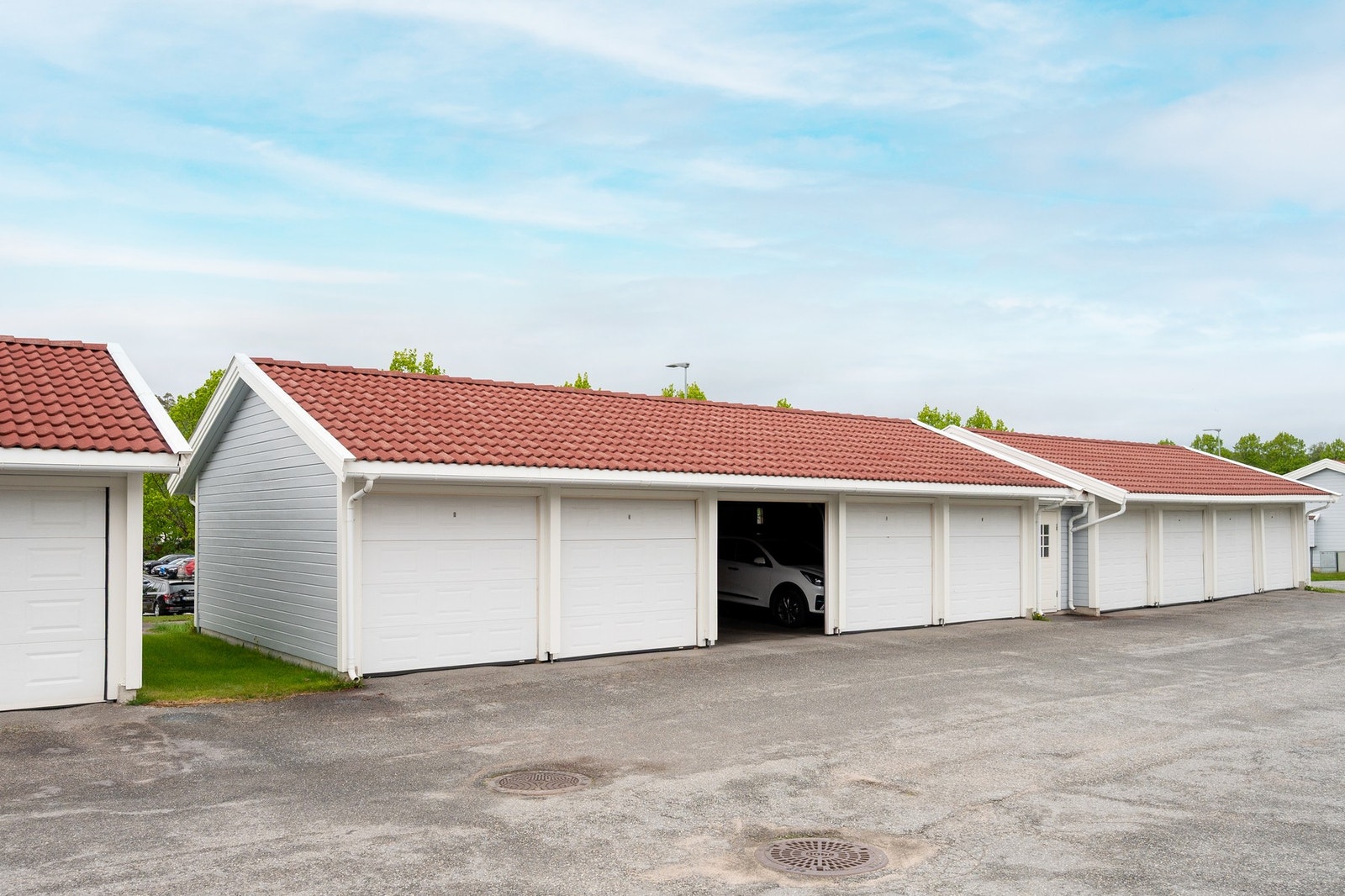 Garasjeplass i rekke Galleribilde