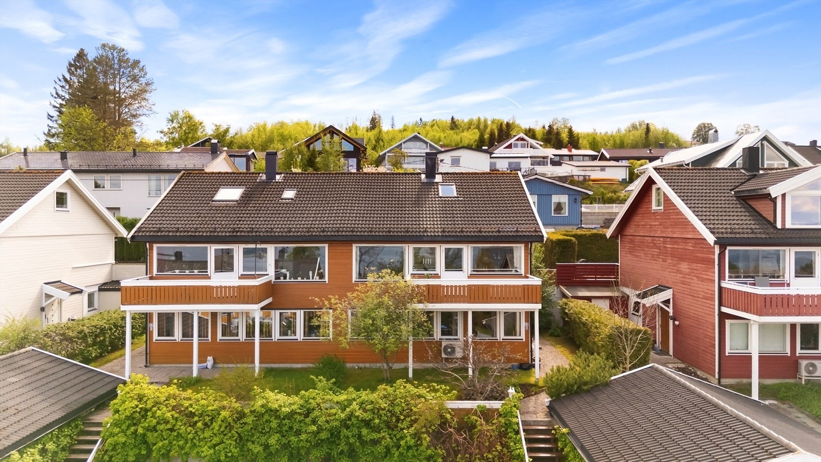 For den aktive finnes flere idretts- og treningstilbud i nærheten. Viksletta stadion, Malvikhallen, Lillesand Treningsstudio og Fitnesspoint Malvik ligger alle innen kort kjøreavstand. Galleribilde
