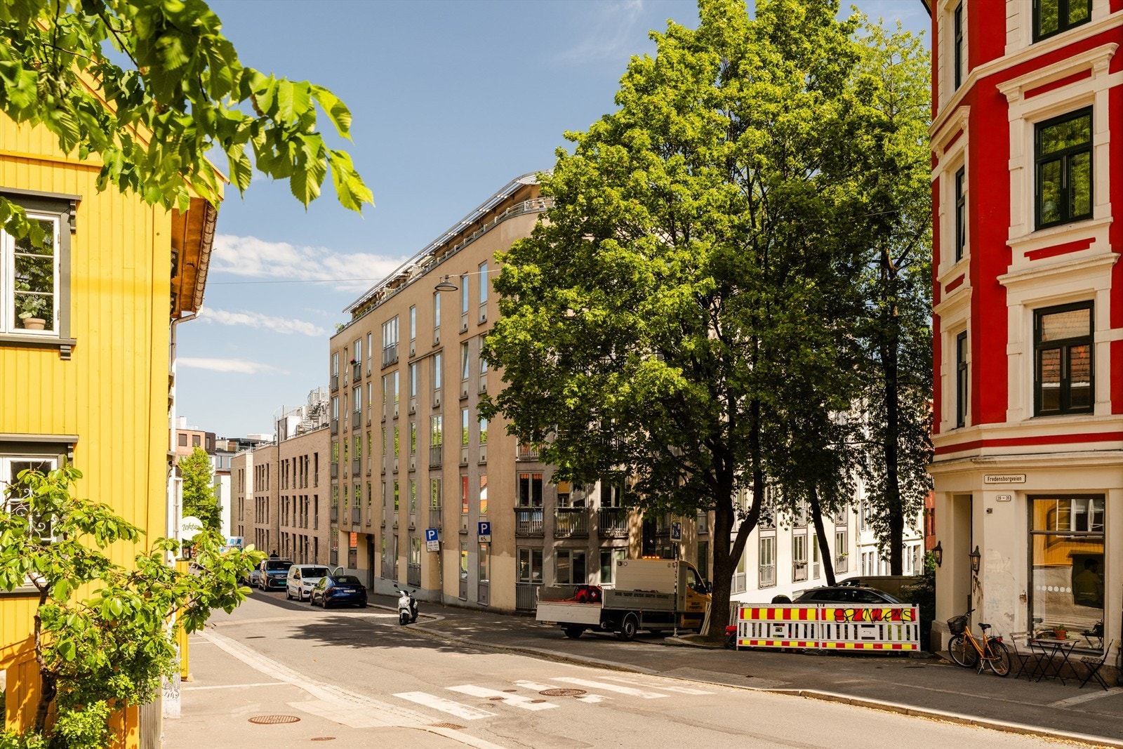 Her bor du med gangavstand til alt byen har å by på, samtidig som området byr på rolige gater og historisk bygårdsbebyggelse fra slutten av 1800-tallet. Galleribilde