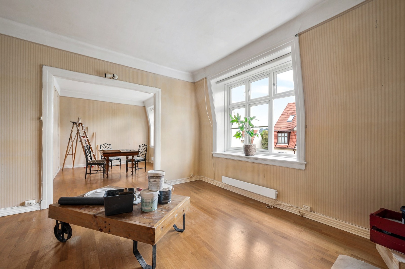 Store vindusflater gir godt med naturlig lysinnslipp Galleribilde