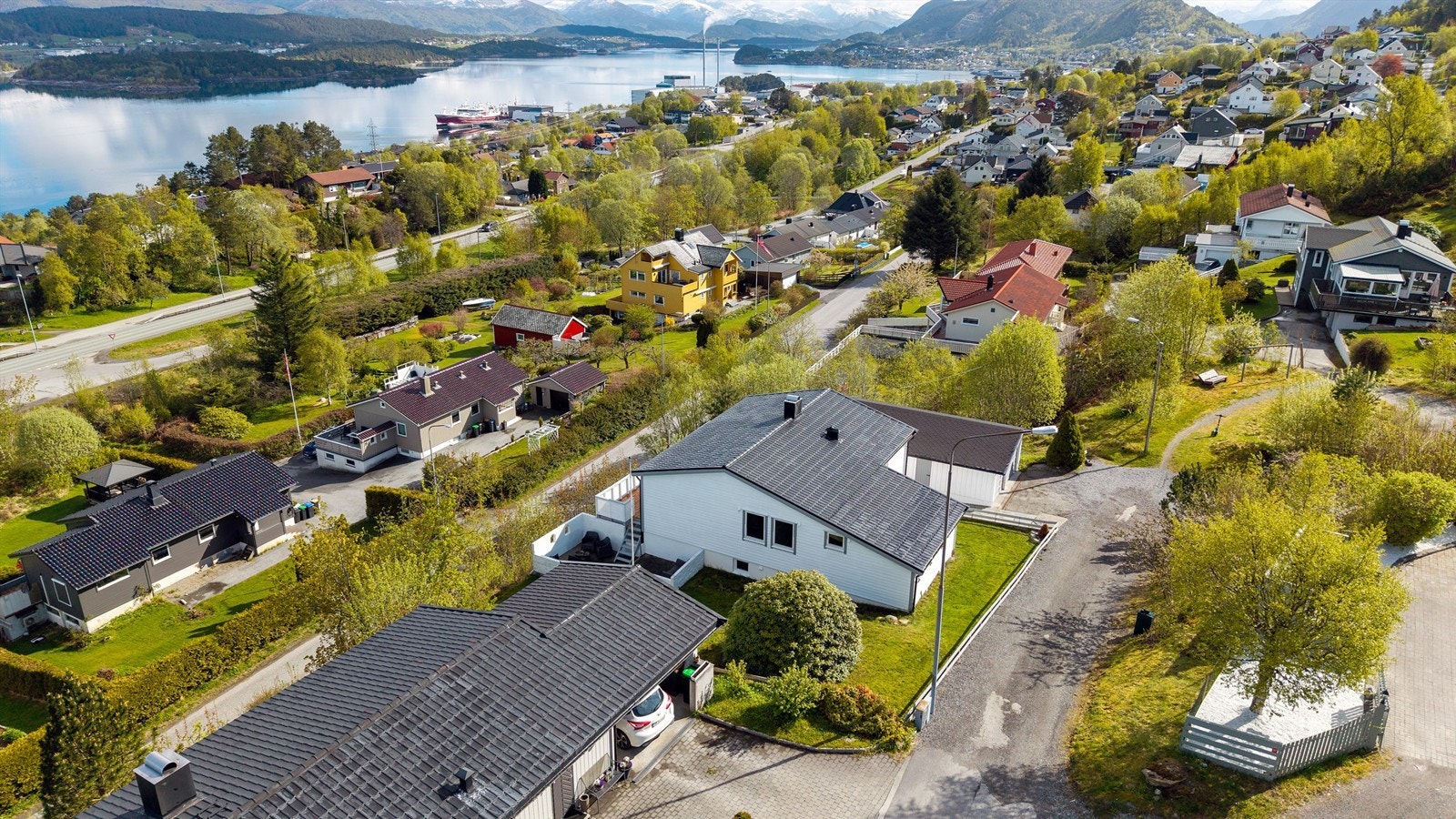 Beliggenheten er rolig og barnevennlig, uten gjennomgangstrafikk. Galleribilde