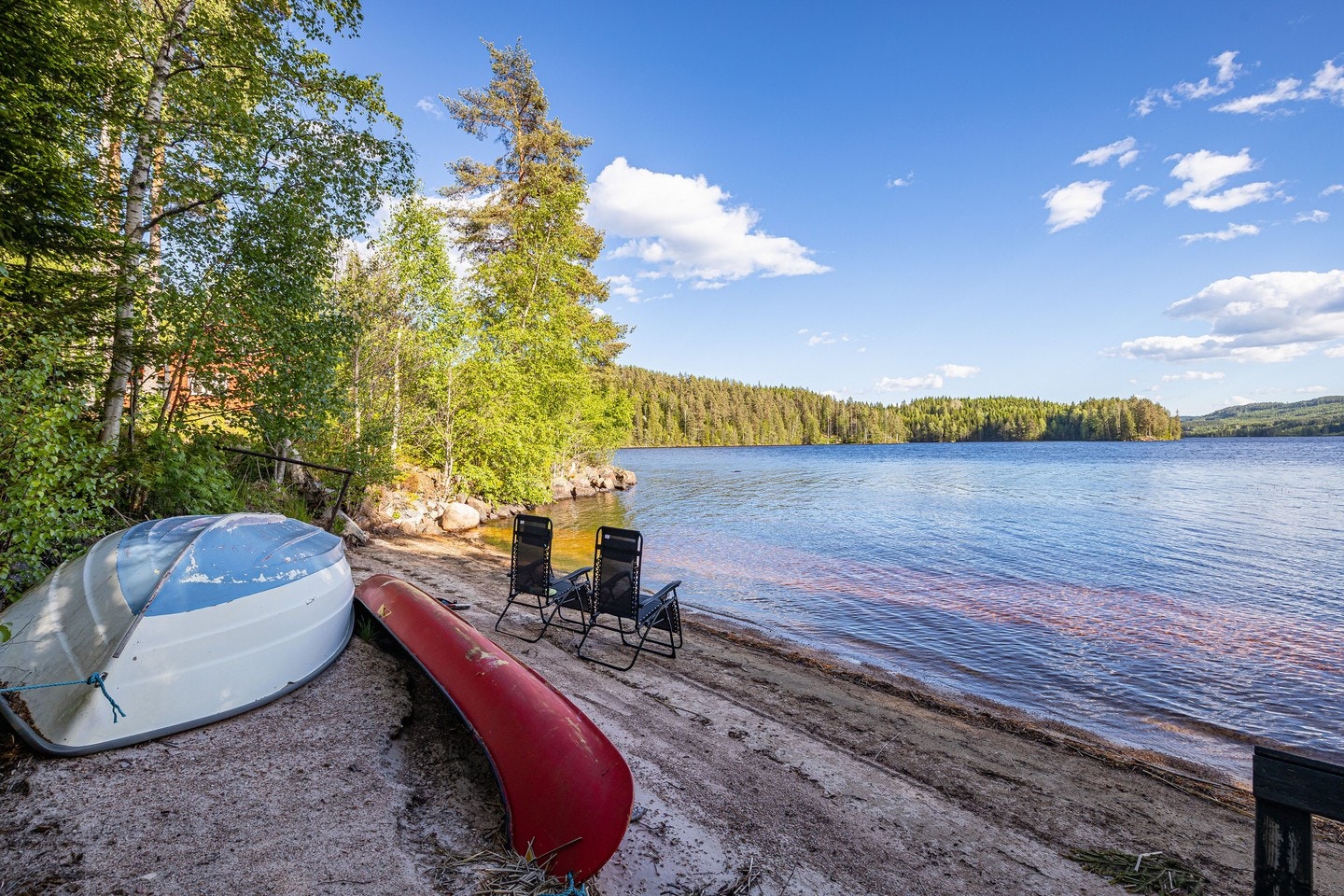Strand på grannfastigheten Galleribilde