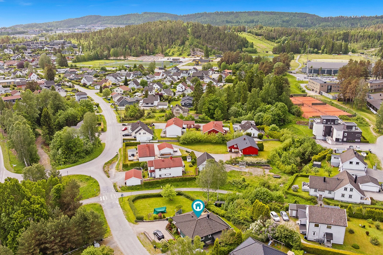 Gamle Bjorntvedtveg 18 fra fugleperspektiv Galleribilde