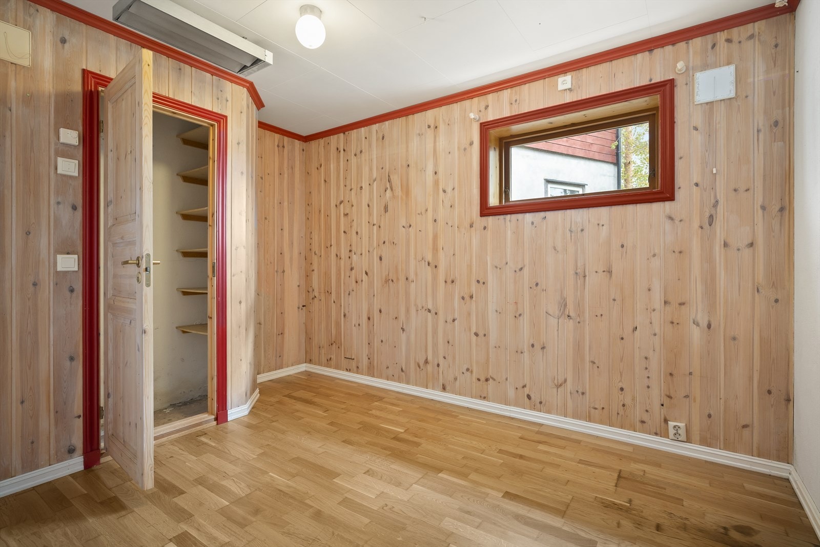 Disponibelt rom Galleribilde