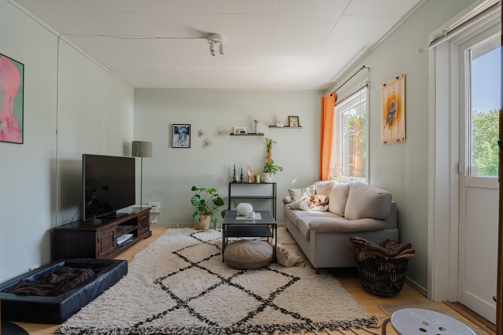 Utgang til terrassen finner vi også fra dette rommet. Galleribilde